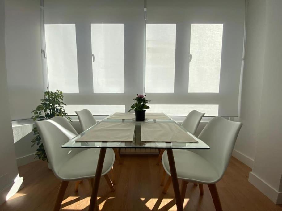 Apartamento Centrico-Parking Gratuito-Wifi Santander Eksteriør billede