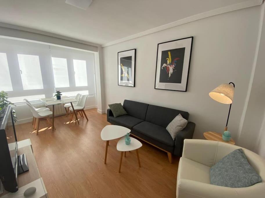 Apartamento Centrico-Parking Gratuito-Wifi Santander Eksteriør billede