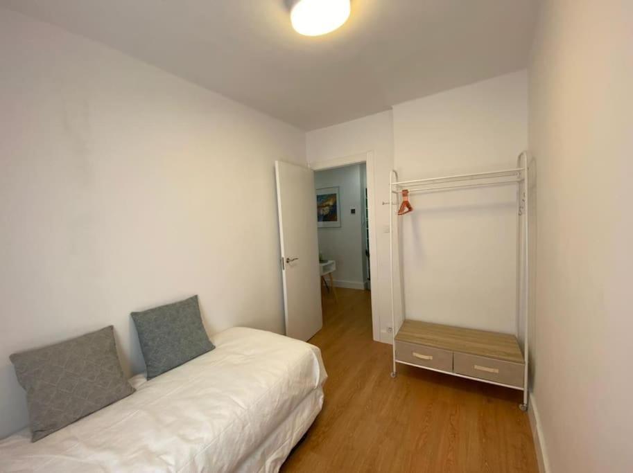 Apartamento Centrico-Parking Gratuito-Wifi Santander Eksteriør billede